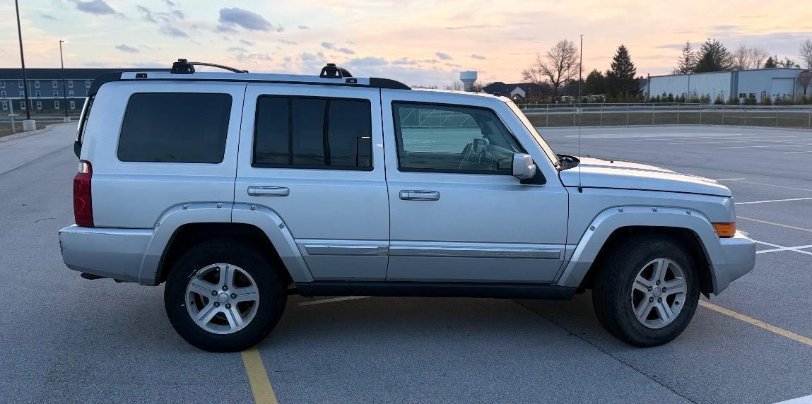 Jeep Commander RWD 4dr Limited 2010
