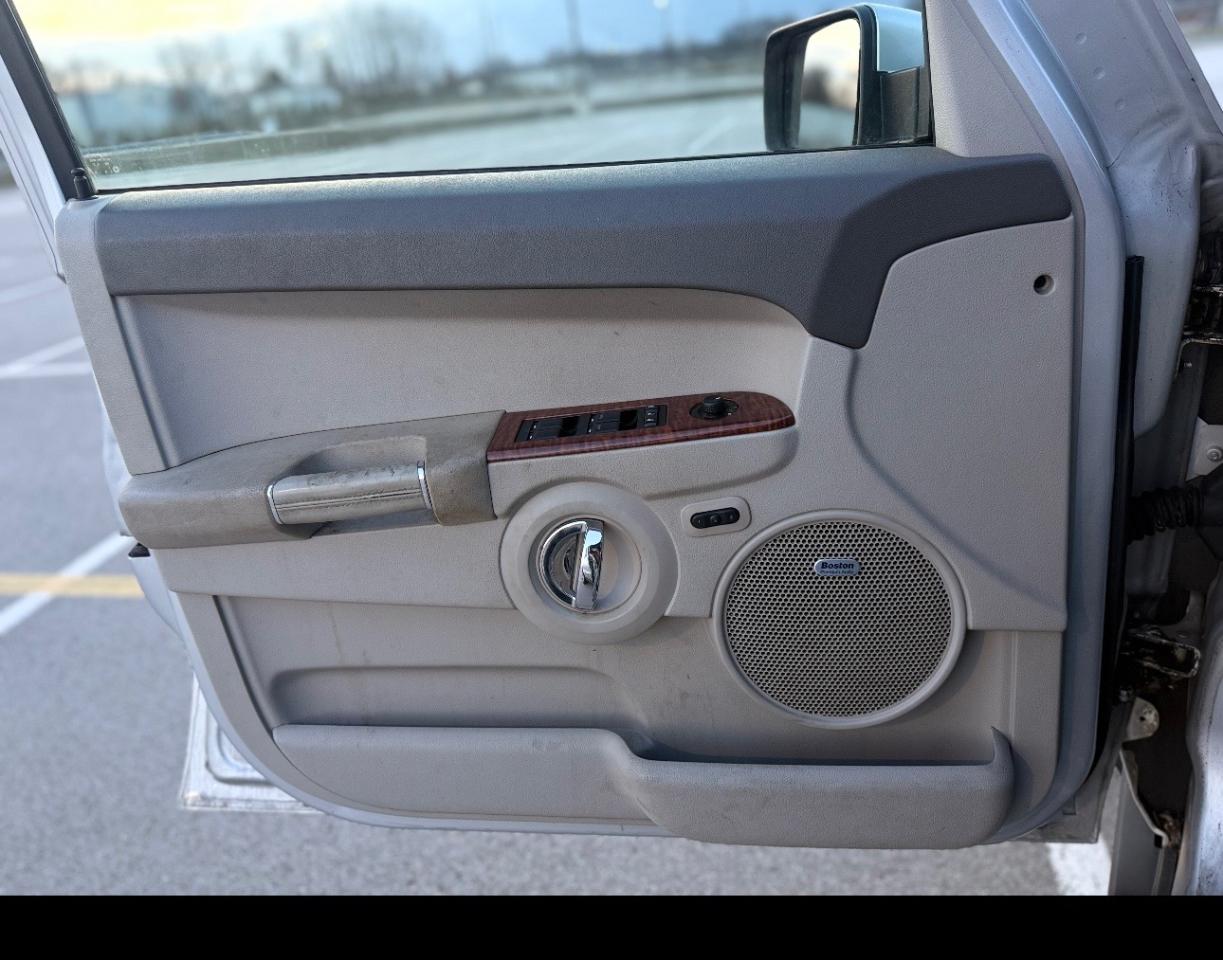 Jeep Commander RWD 4dr Limited 2010