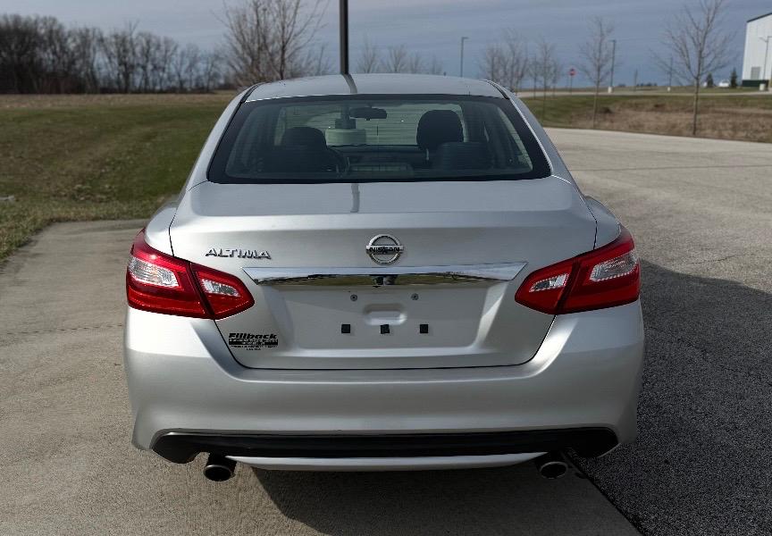 Nissan Altima 4dr Sdn I4 2.5 2016