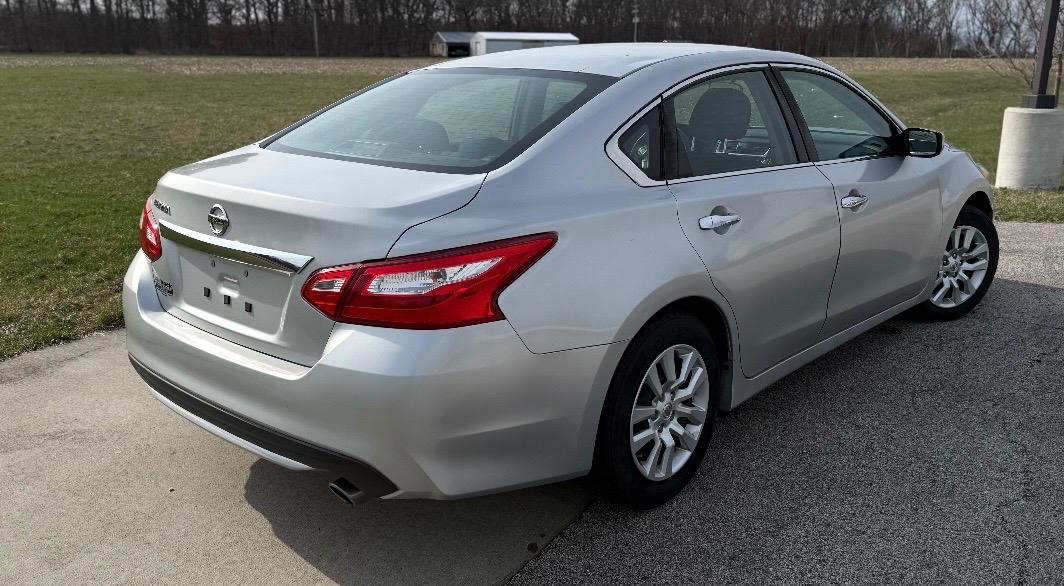 Nissan Altima 4dr Sdn I4 2.5 2016