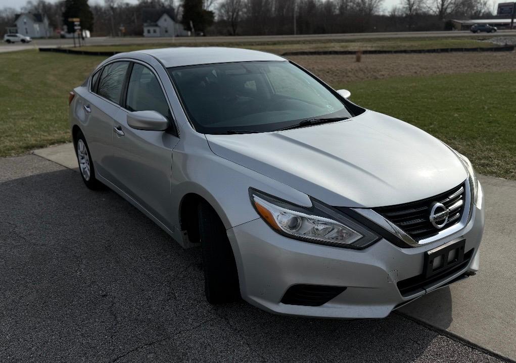 Nissan Altima 4dr Sdn I4 2.5 2016