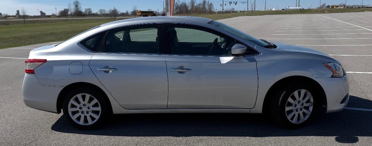 Nissan Sentra 4dr Sdn I4 CVT S 2014