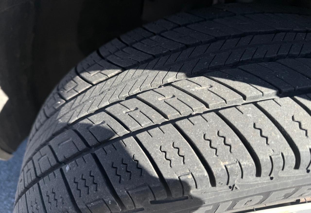 Nissan Sentra 4dr Sdn I4 CVT S 2014