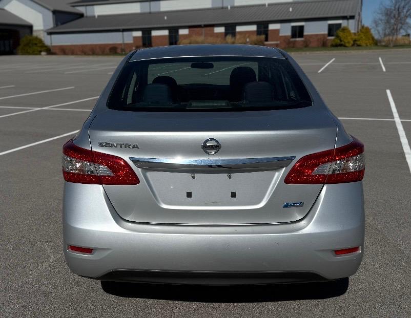 Nissan Sentra 4dr Sdn I4 CVT S 2014