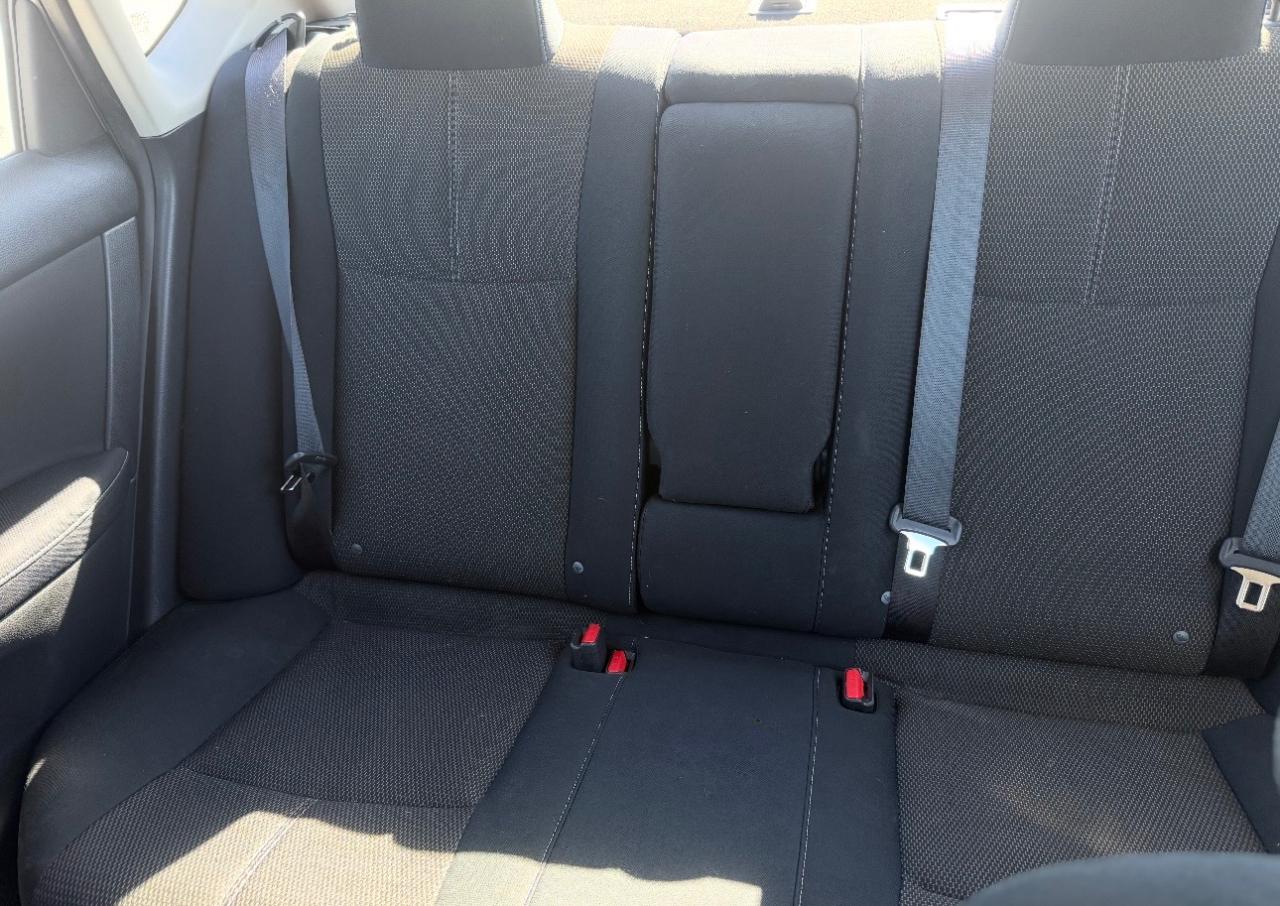 Nissan Sentra 4dr Sdn I4 CVT S 2014