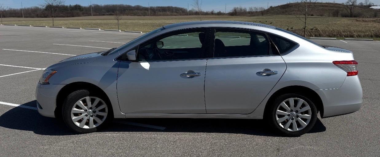 Nissan Sentra 4dr Sdn I4 CVT S 2014