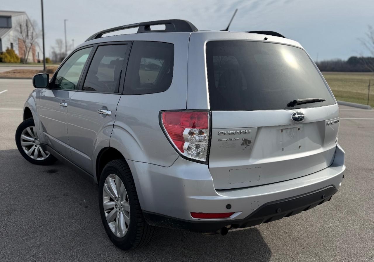 Subaru Forester 4dr Auto 2.5X Premium 2012