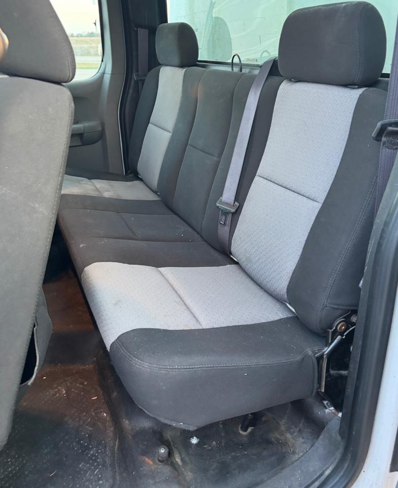 Chevrolet Silverado 3500HD 2WD Ext Cab 157.5" SRW Work Truck 2009