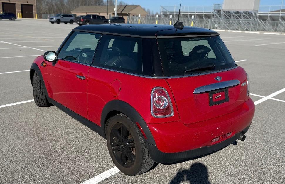 MINI Cooper Hardtop 2dr Cpe 2012