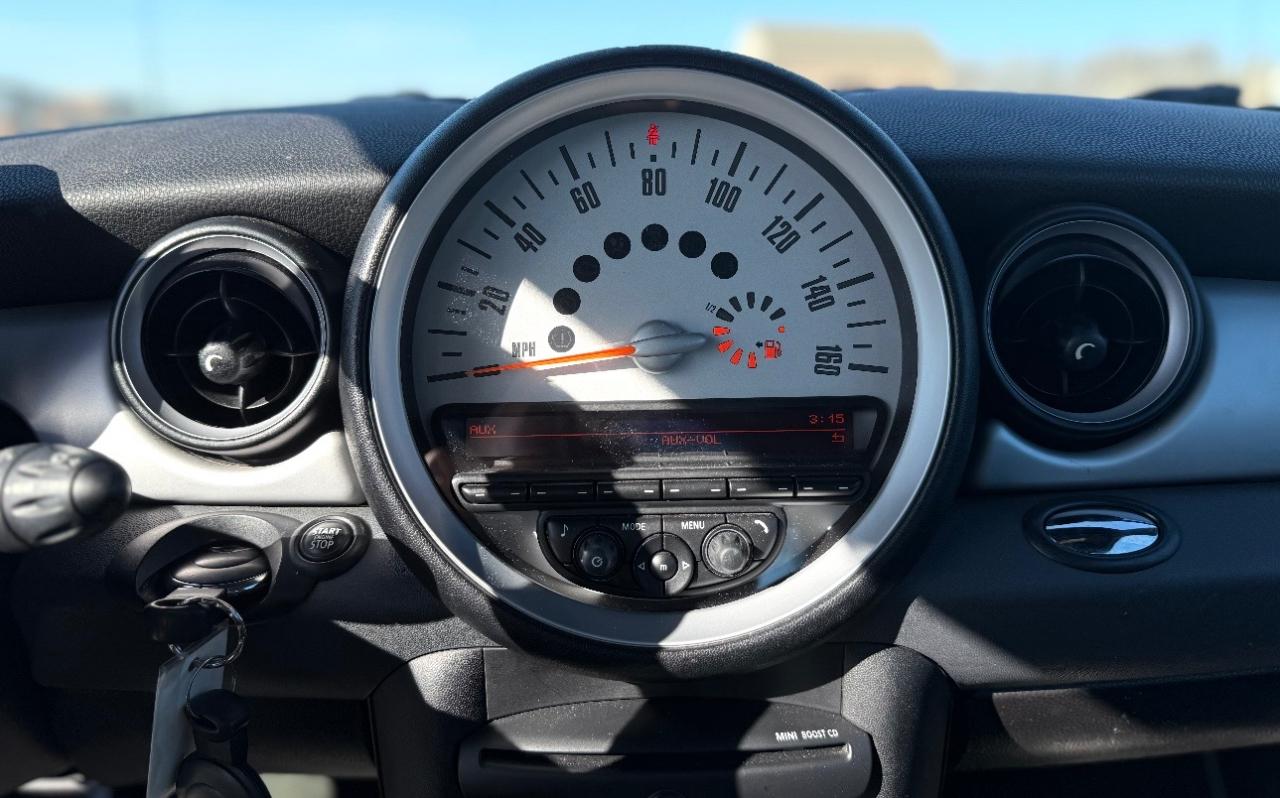 MINI Cooper Hardtop 2dr Cpe 2012