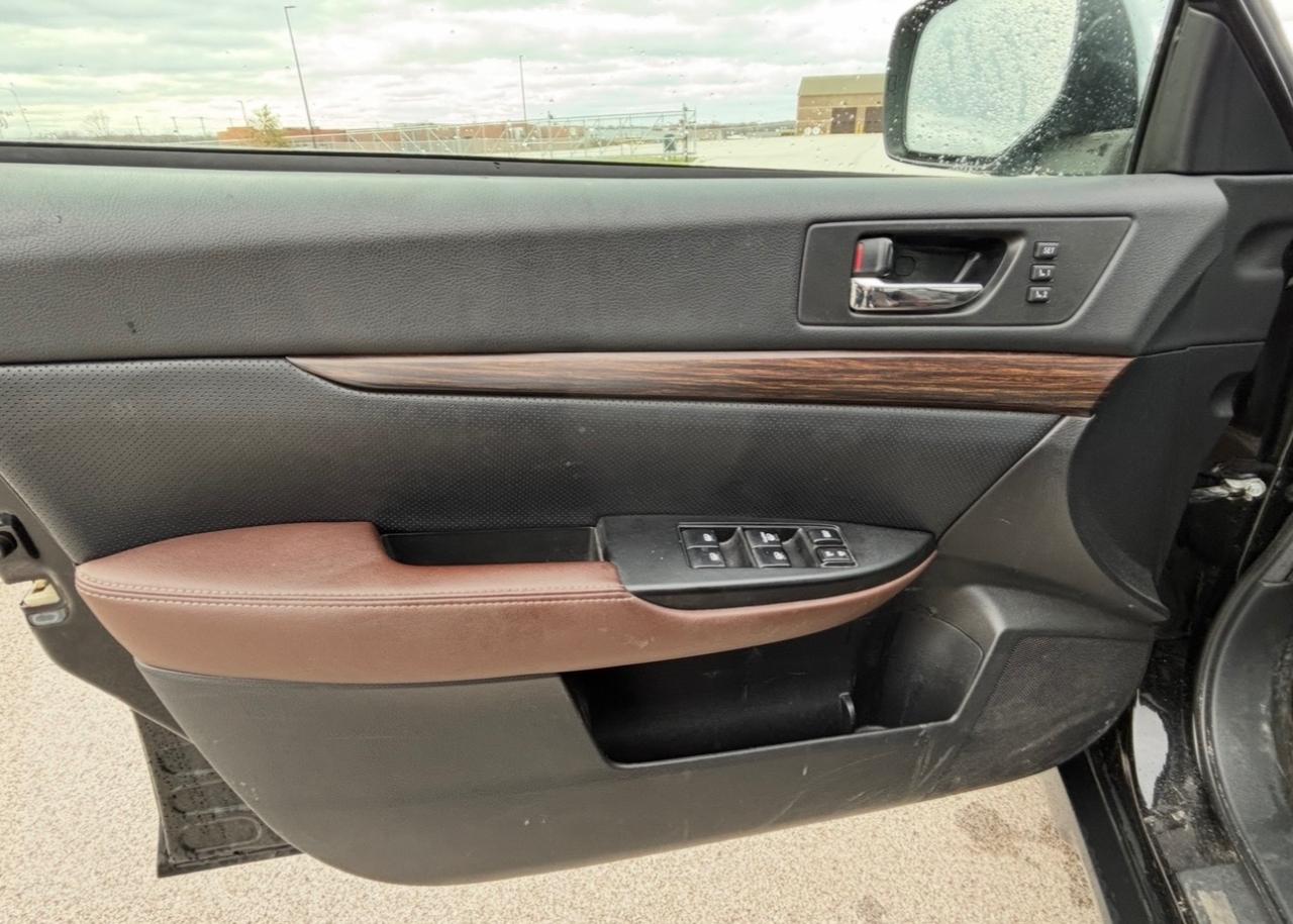 Subaru Outback 4dr Wgn H4 Auto 2.5i Limited 2013