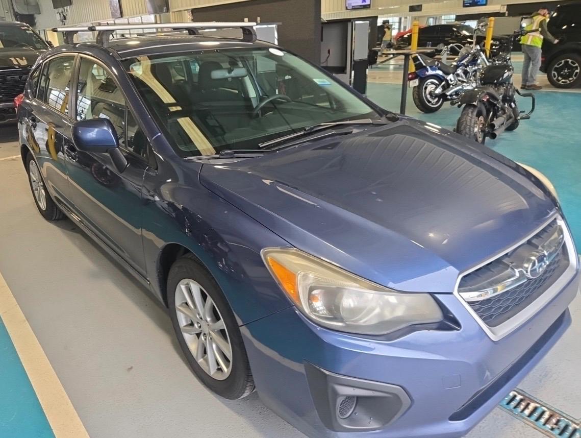 Subaru Impreza Wagon 5dr Auto 2.0i Premium 2012