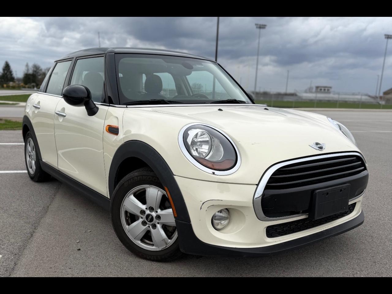 2017 MINI Hardtop 4 Door Cooper FWD