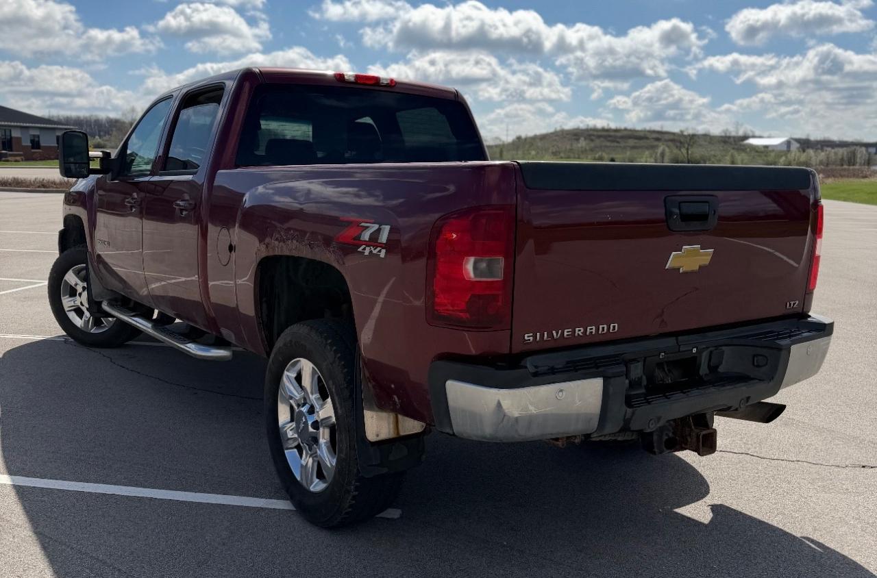 Chevrolet Silverado 3500HD 4WD Crew Cab 153.7" SRW LTZ 2013