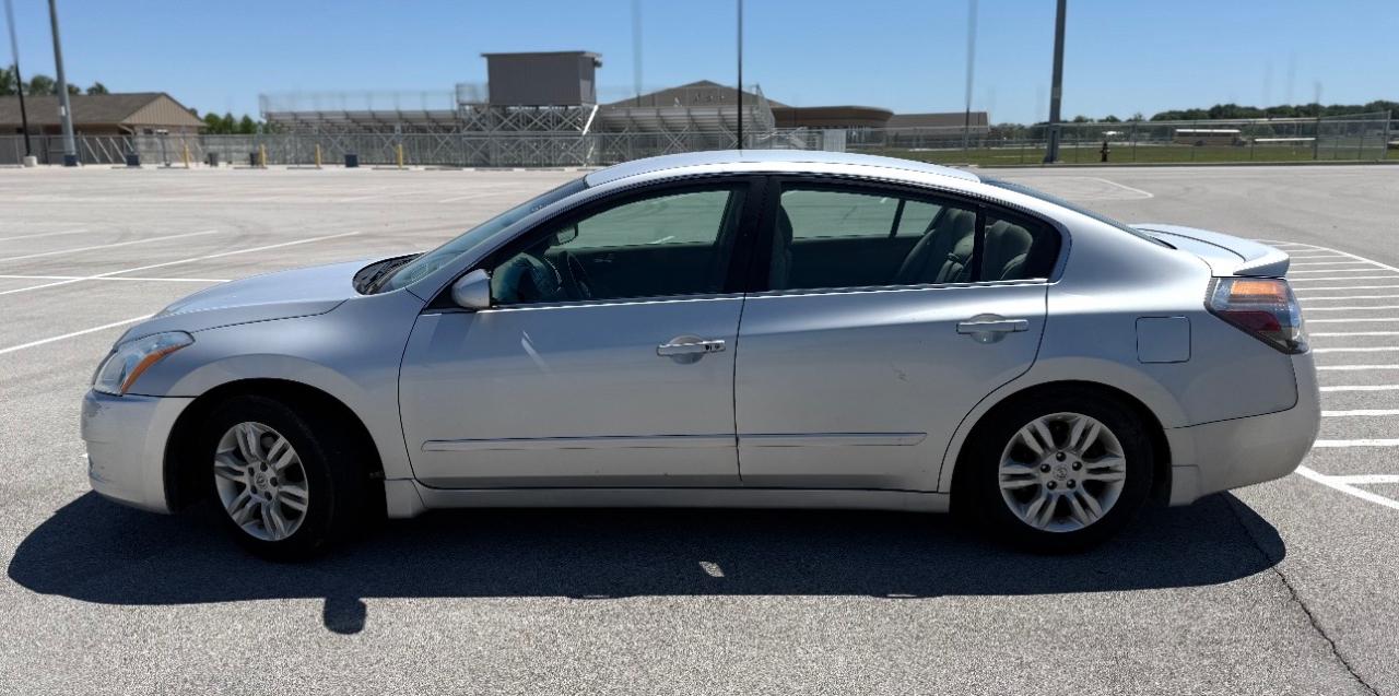 Nissan Altima 4dr Sdn I4 CVT 2.5 S 2012