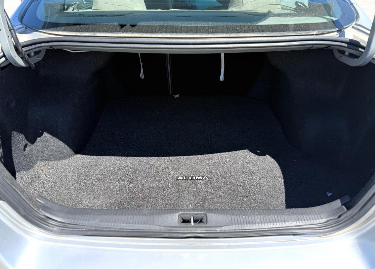 Nissan Altima 4dr Sdn I4 CVT 2.5 S 2012