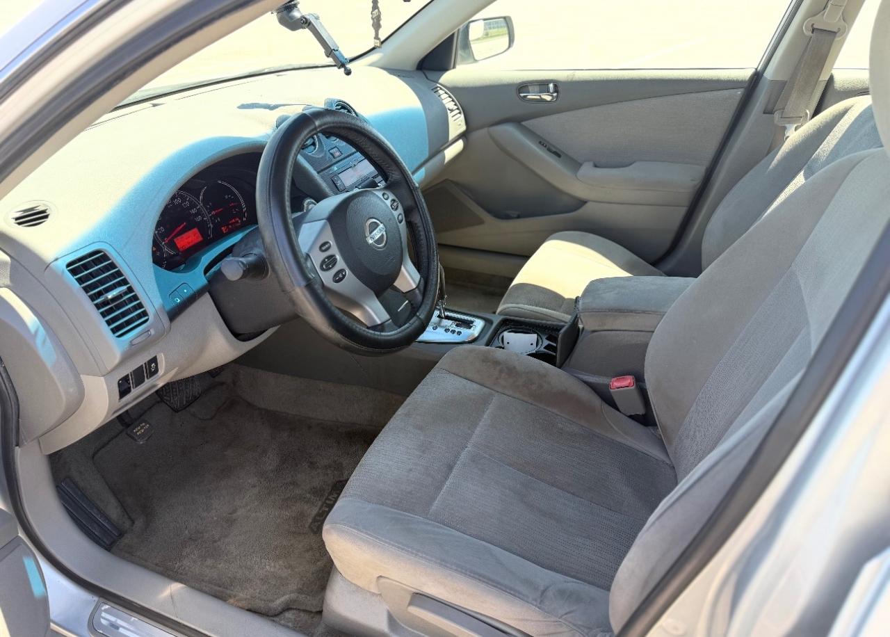 Nissan Altima 4dr Sdn I4 CVT 2.5 S 2012