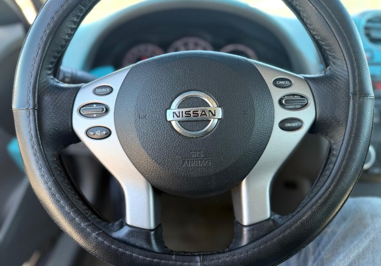 Nissan Altima 4dr Sdn I4 CVT 2.5 S 2012