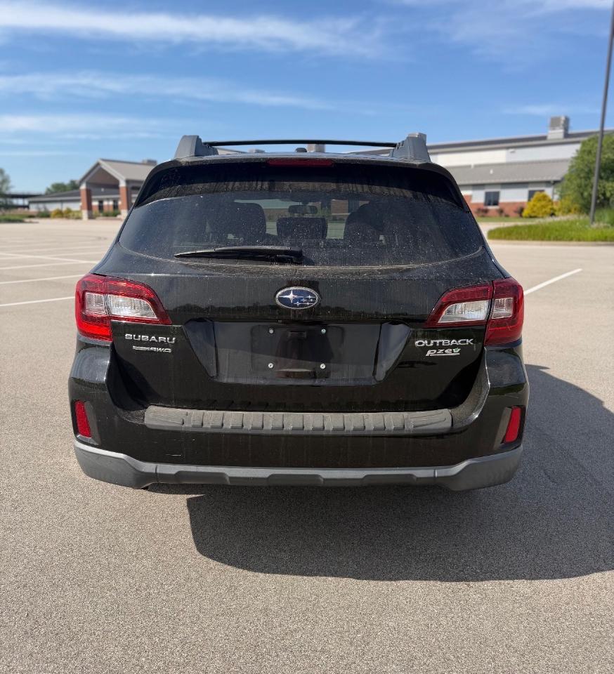 Subaru Outback 4dr Wgn 2.5i Limited PZEV 2015