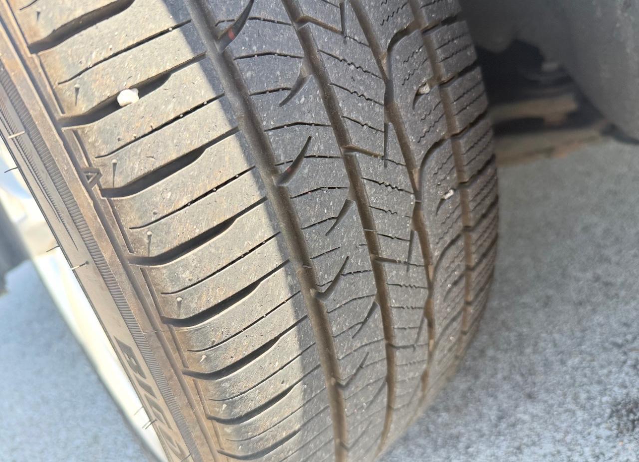 Subaru Legacy 4dr Sdn H4 Auto 2.5i Limited 2014