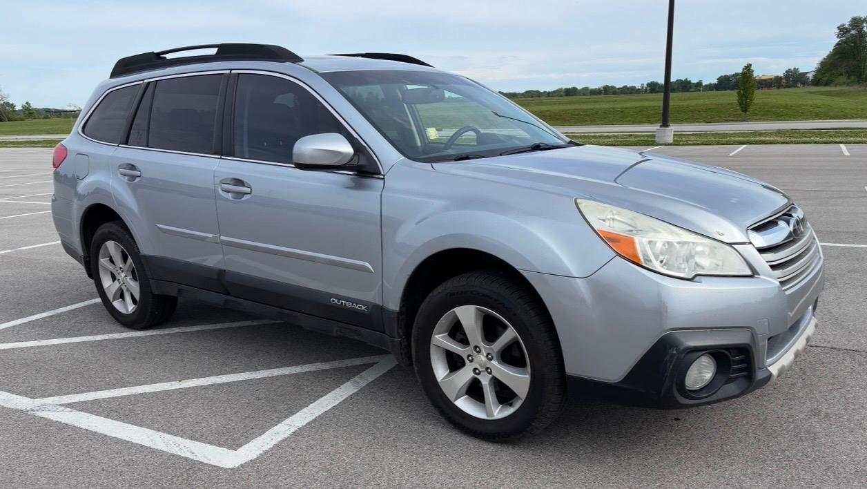 Subaru Outback 4dr Wgn H4 Auto 2.5i Limited 2013