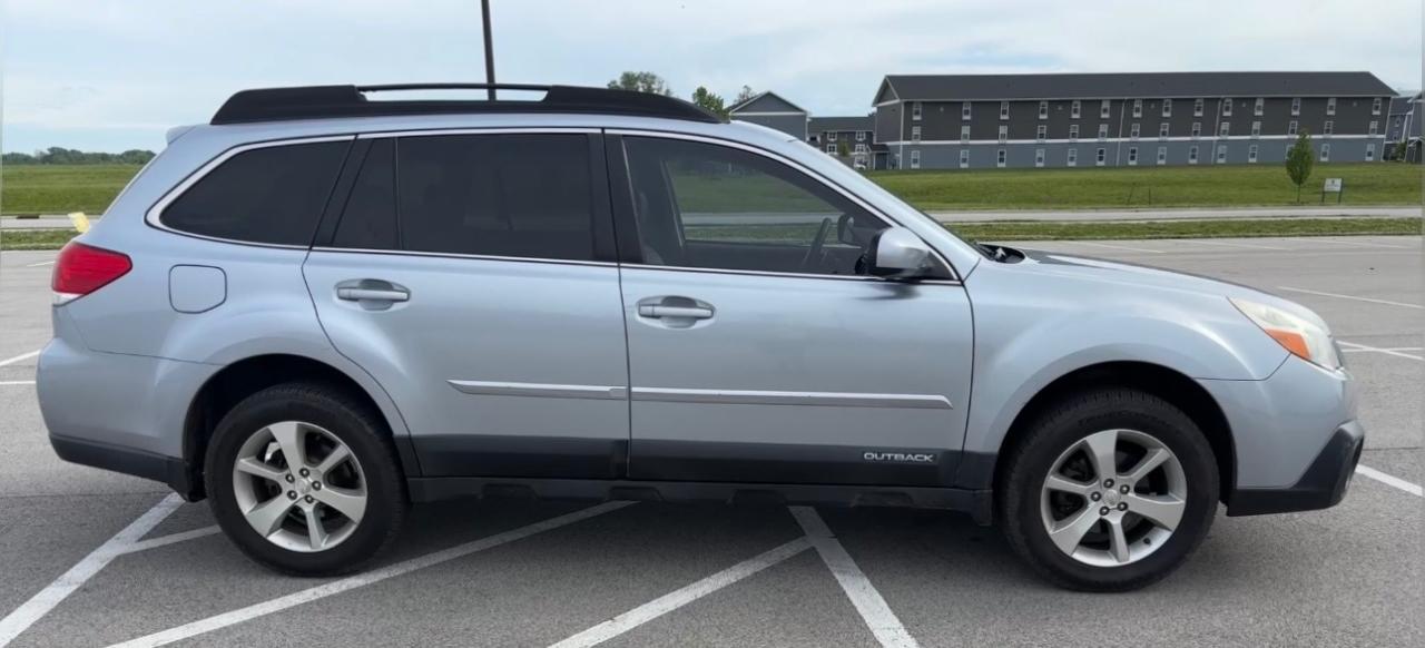 Subaru Outback 4dr Wgn H4 Auto 2.5i Limited 2013