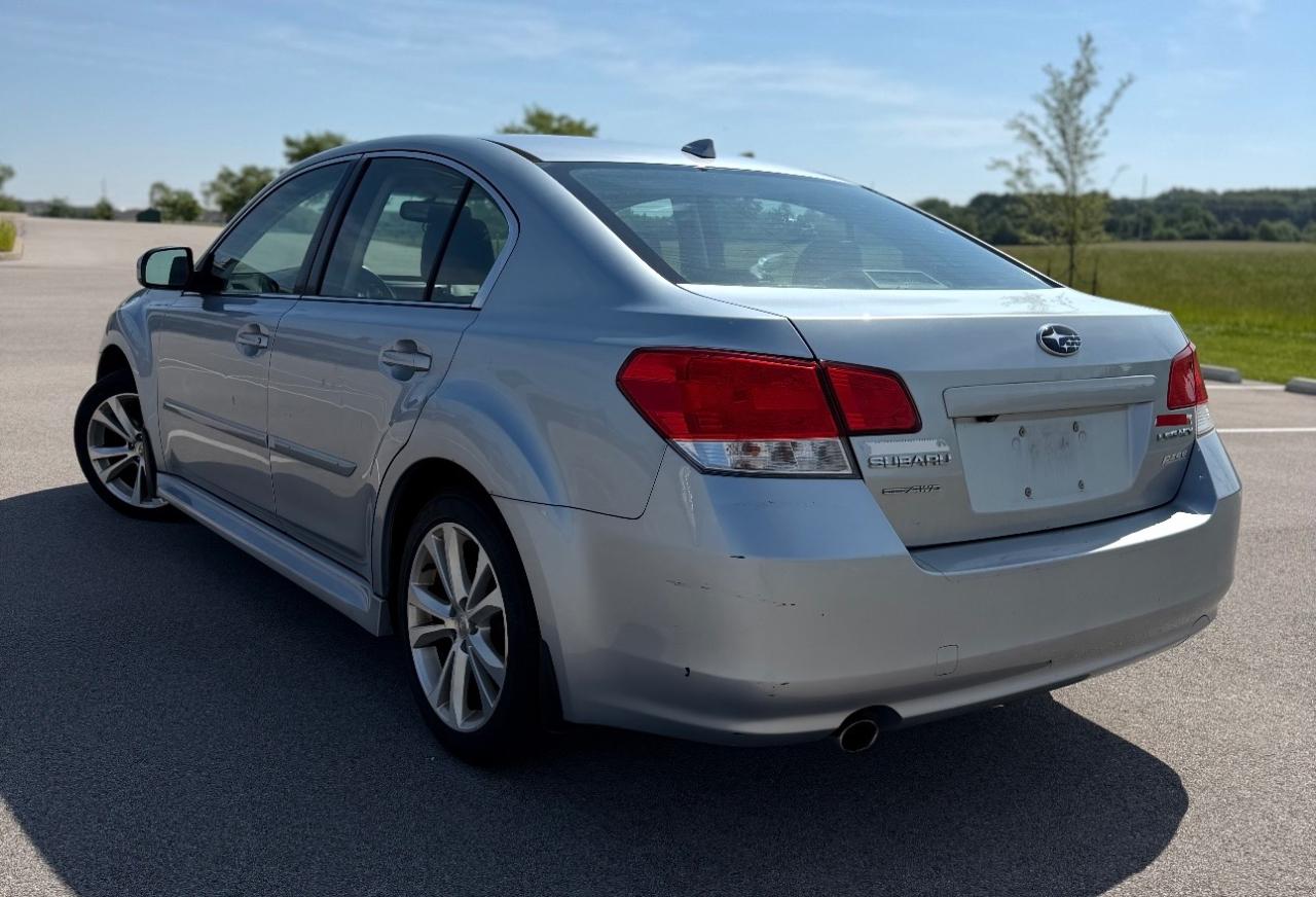 Subaru Legacy 4dr Sdn H4 Auto 2.5i Limited 2013