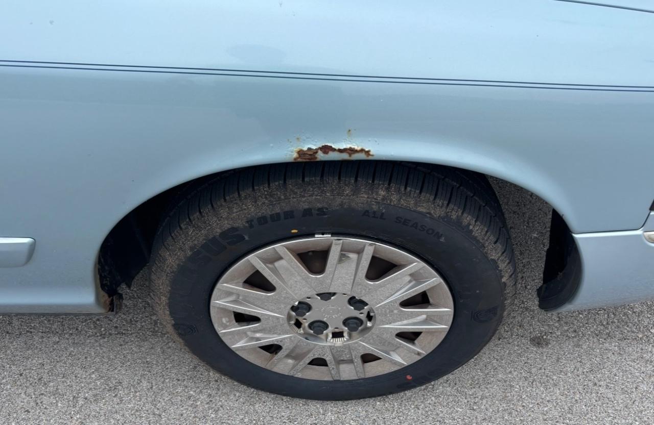 Mercury Grand Marquis 4dr Sdn GS 2008