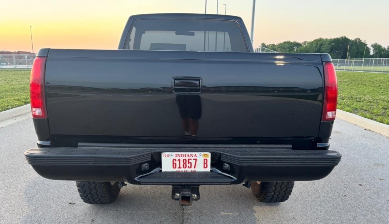 GMC 1/2 Ton Pickups Sportside 117.5" 4WD 1989
