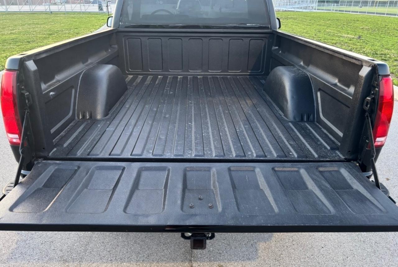 GMC 1/2 Ton Pickups Sportside 117.5" 4WD 1989