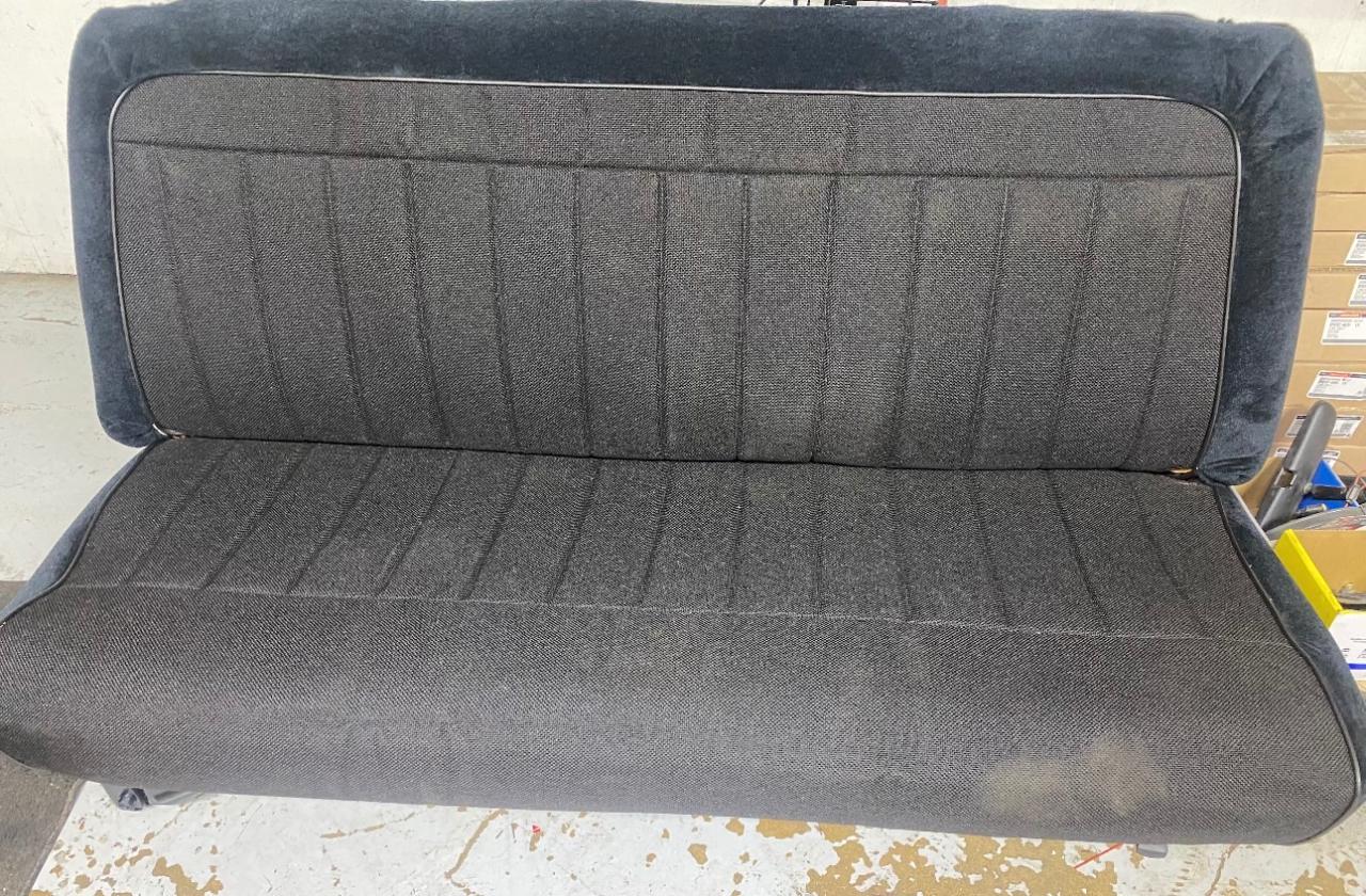 GMC 1/2 Ton Pickups Sportside 117.5" 4WD 1989