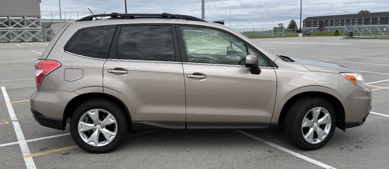 Subaru Forester 4dr CVT 2.5i Limited PZEV 2015