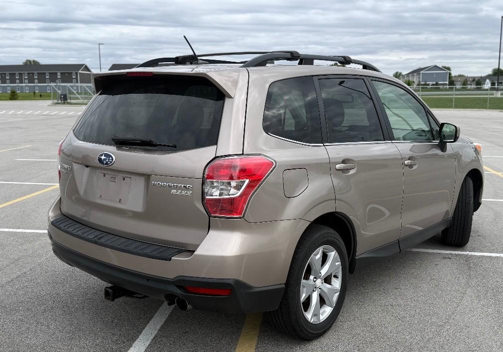Subaru Forester 4dr CVT 2.5i Limited PZEV 2015