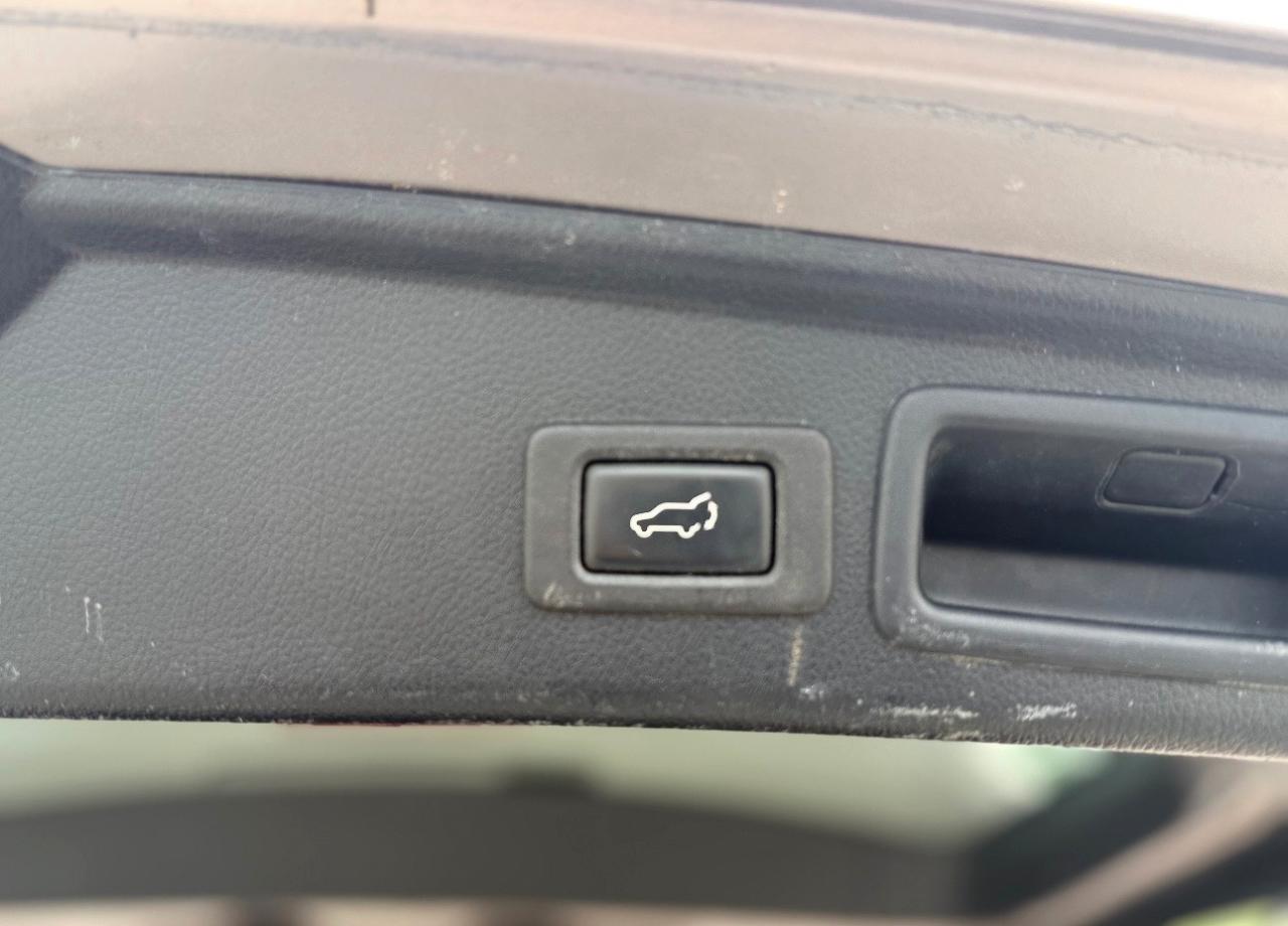 Subaru Forester 4dr CVT 2.5i Limited PZEV 2015