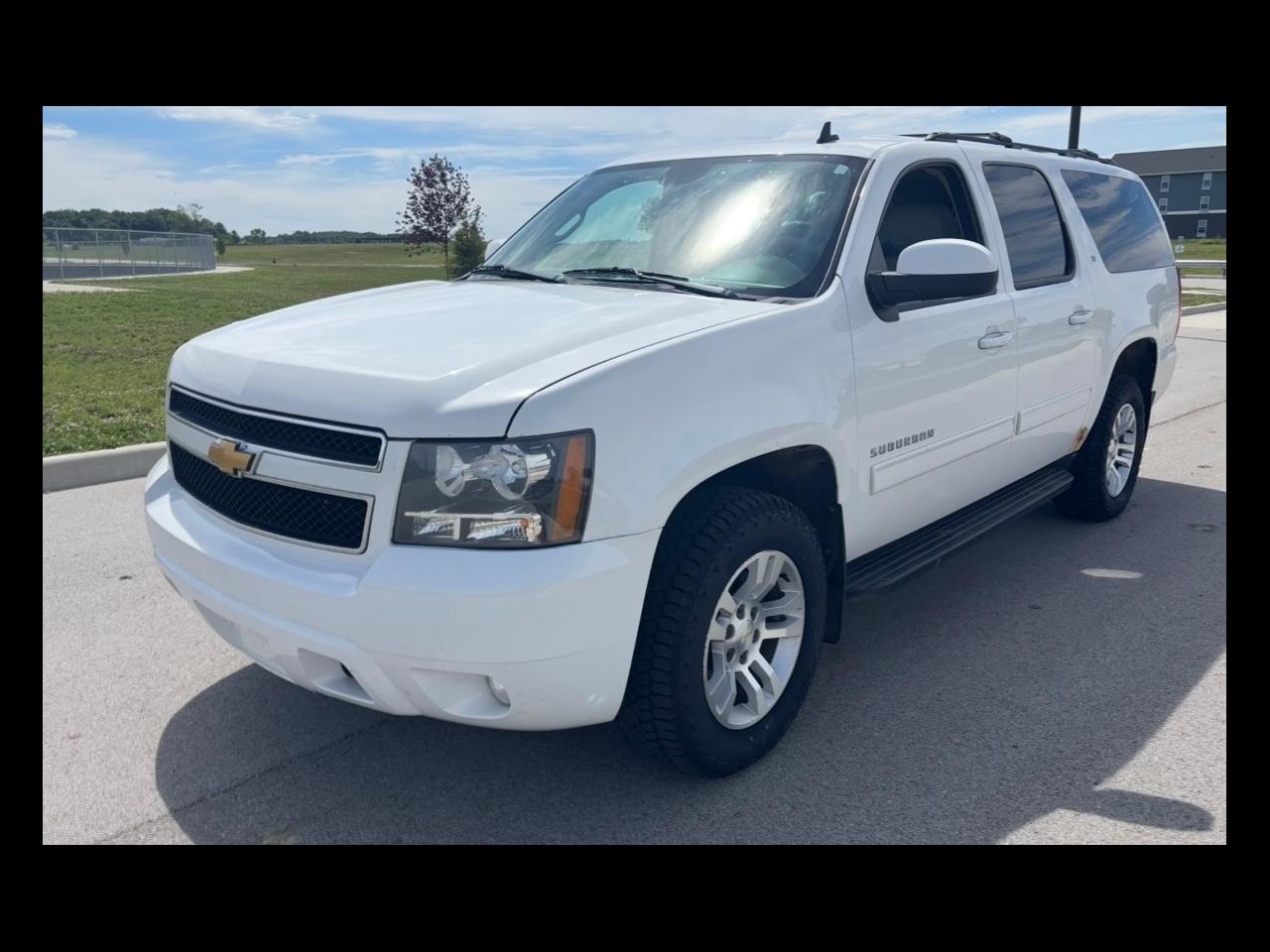 2012 Chevrolet Suburban 4WD 4dr 1500 LT