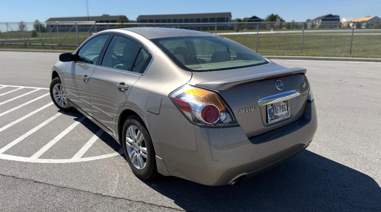 Nissan Altima 4dr Sdn I4 CVT 2.5 S 2012