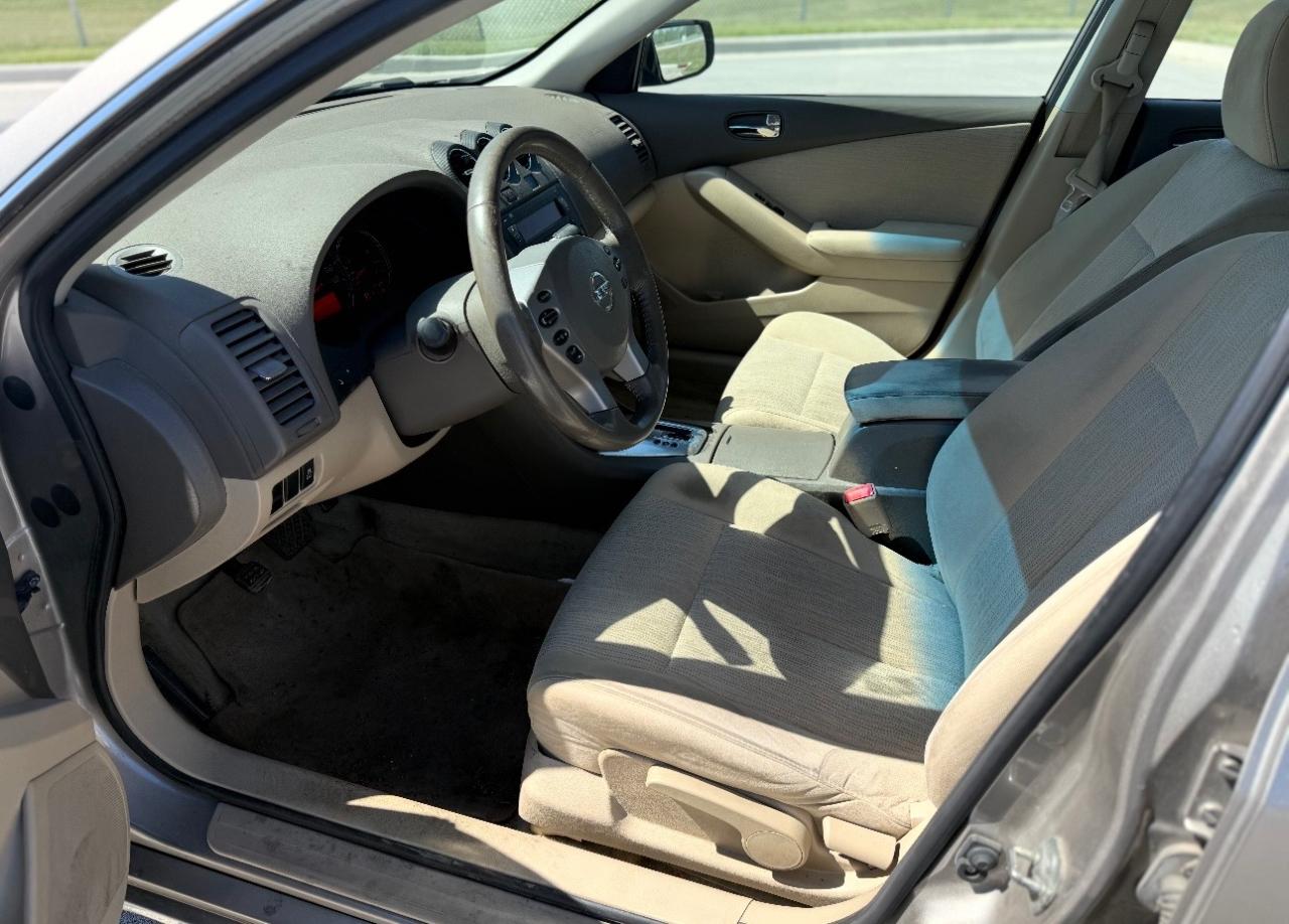Nissan Altima 4dr Sdn I4 CVT 2.5 S 2012