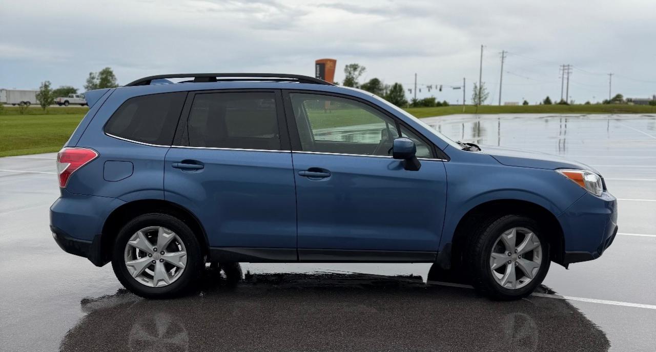 Subaru Forester 4dr CVT 2.5i Limited PZEV 2016