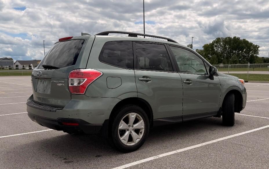 Subaru Forester 4dr CVT 2.5i Premium PZEV 2016