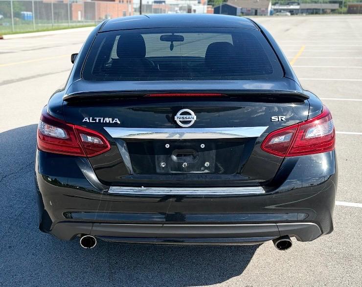 Nissan Altima 2.5 SR Sedan 2017