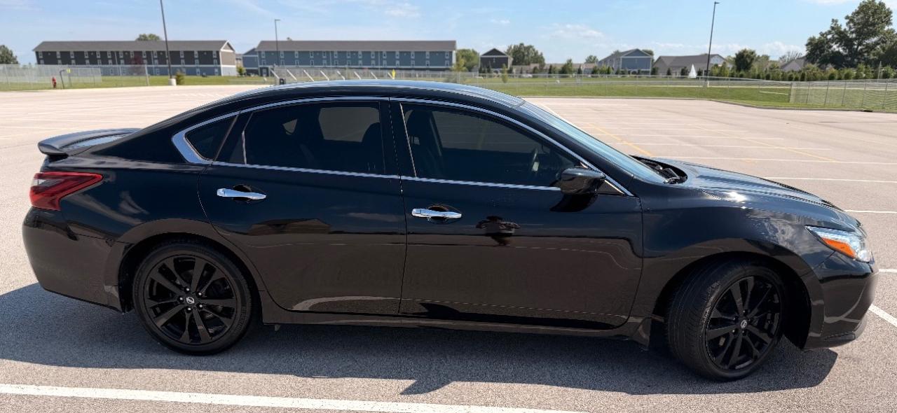 Nissan Altima 2.5 SR Sedan 2017