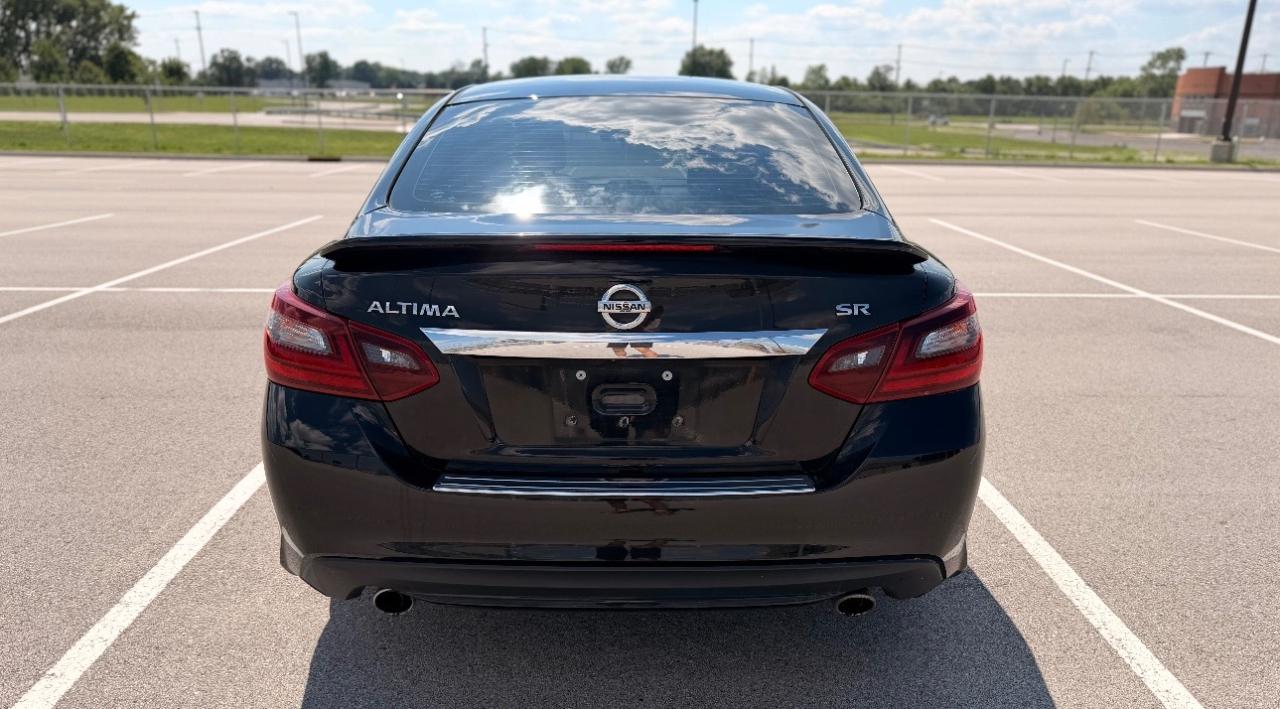 Nissan Altima 2.5 SR Sedan 2017