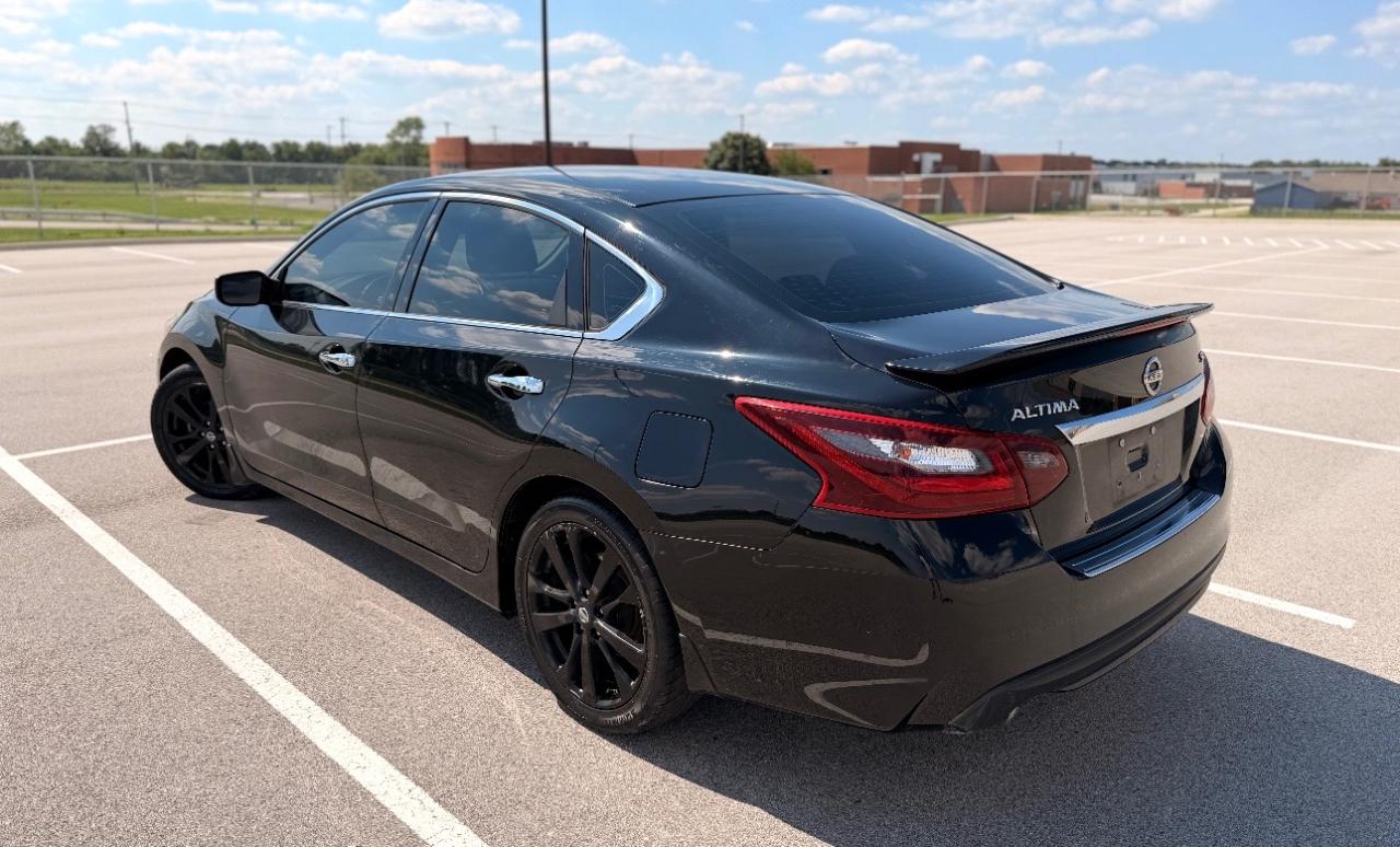 Nissan Altima 2.5 SR Sedan 2017