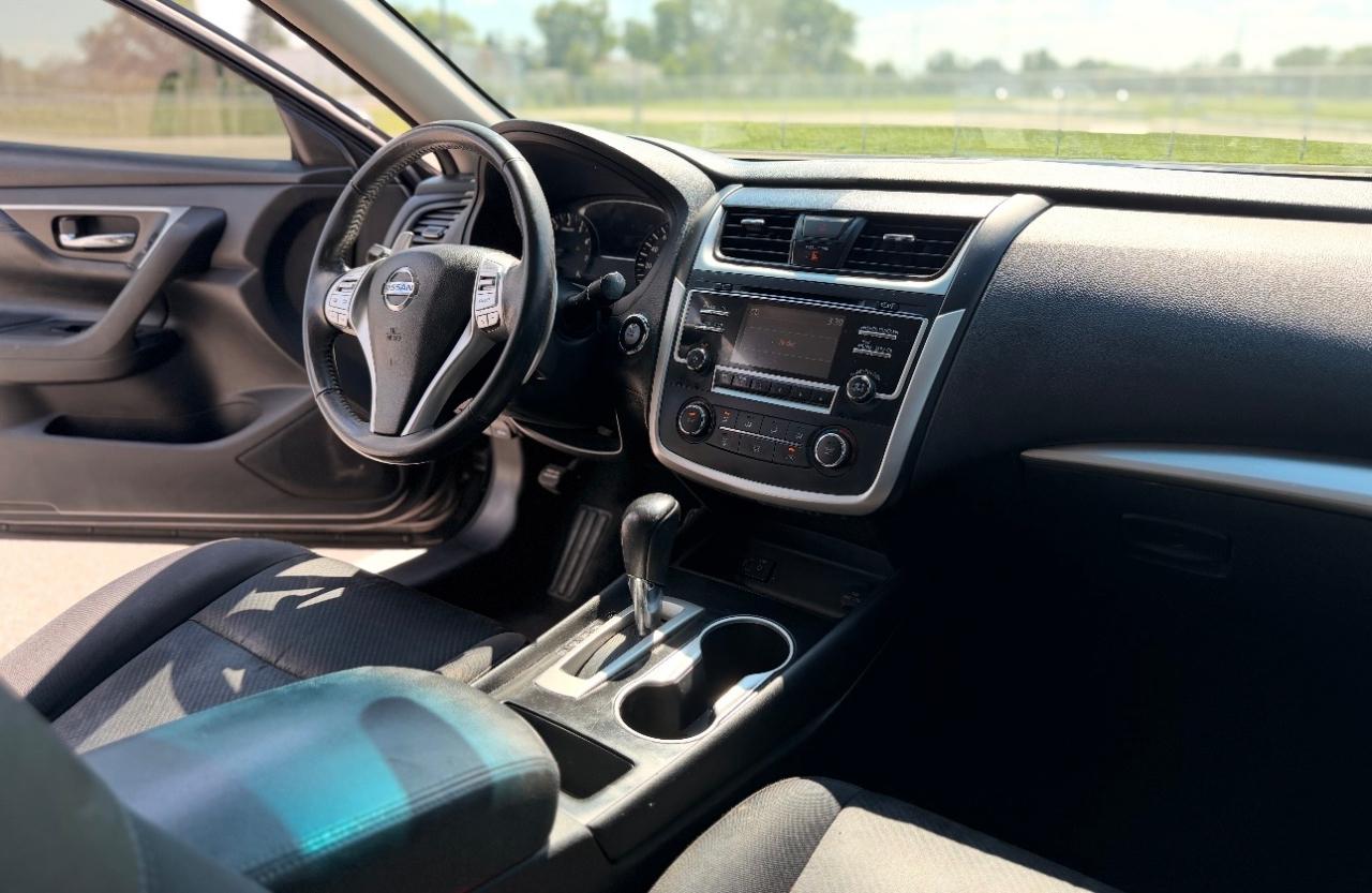 Nissan Altima 2.5 SR Sedan 2017