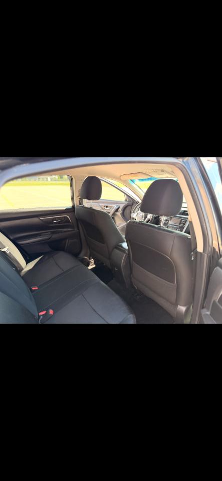 Nissan Altima 2.5 SR Sedan 2017