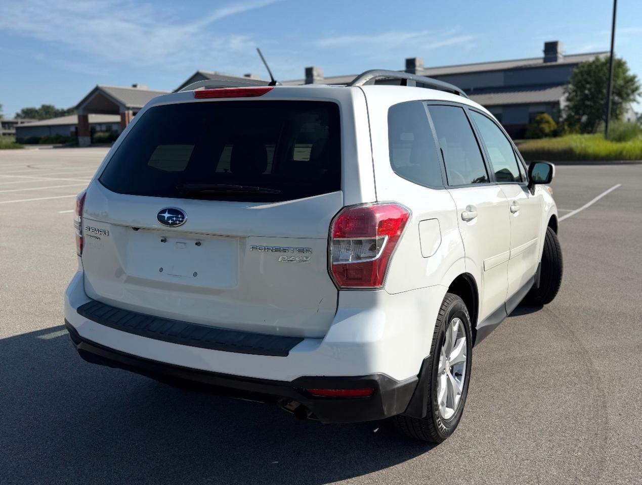 Subaru Forester 4dr CVT 2.5i Premium PZEV 2015