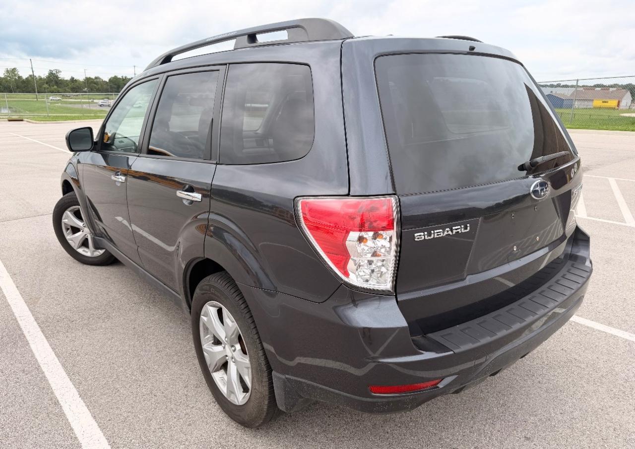 Subaru Forester 4dr Auto 2.5X Premium 2012