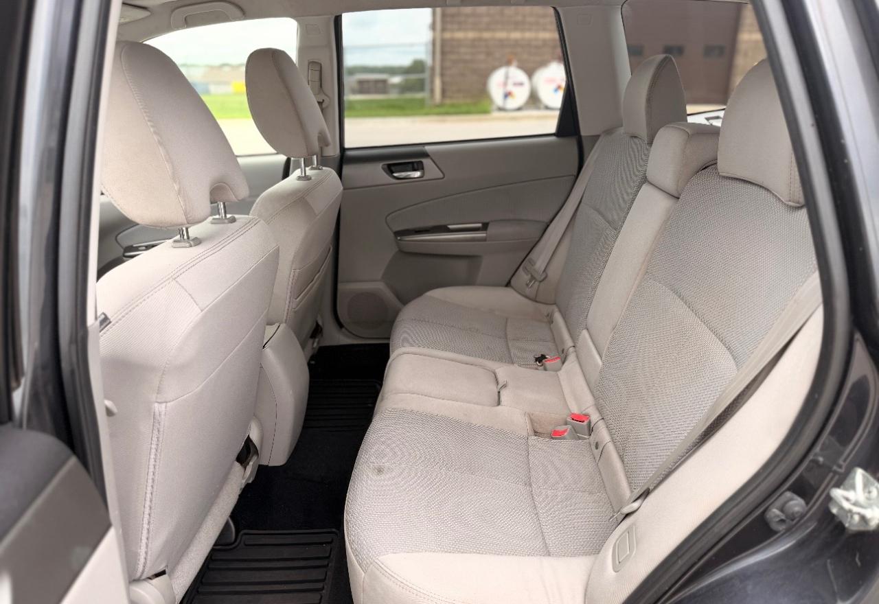 Subaru Forester 4dr Auto 2.5X Premium 2012