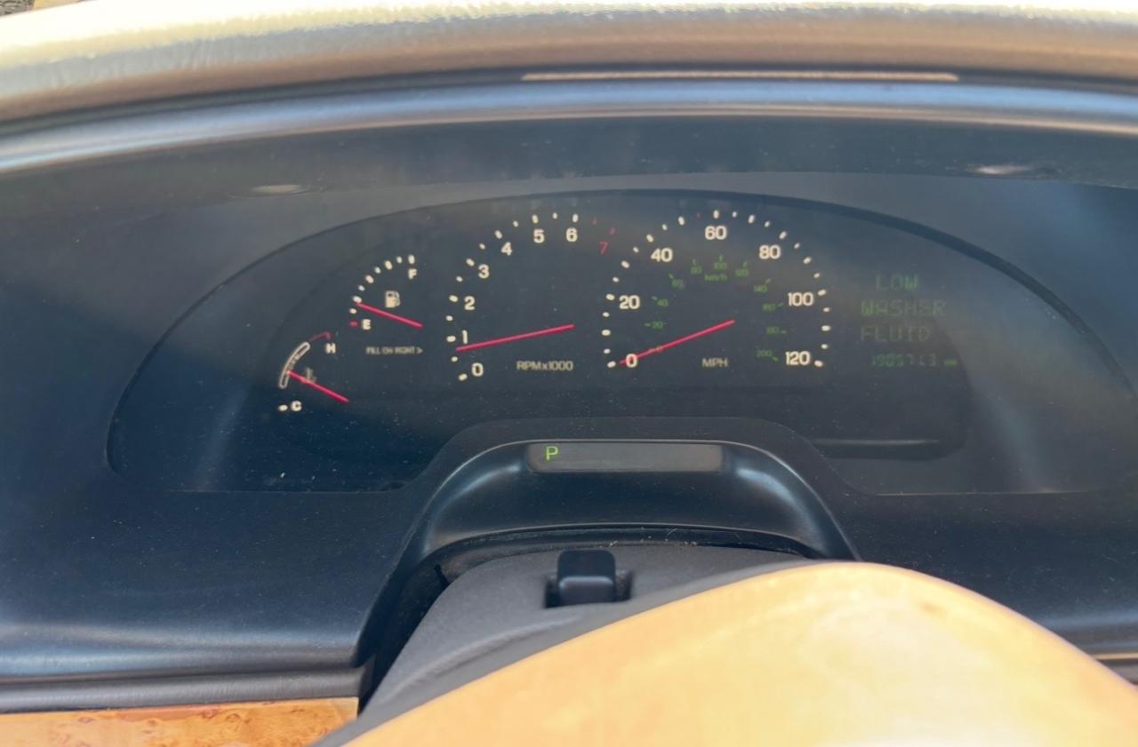 Lincoln Continental 4dr Sdn 1998