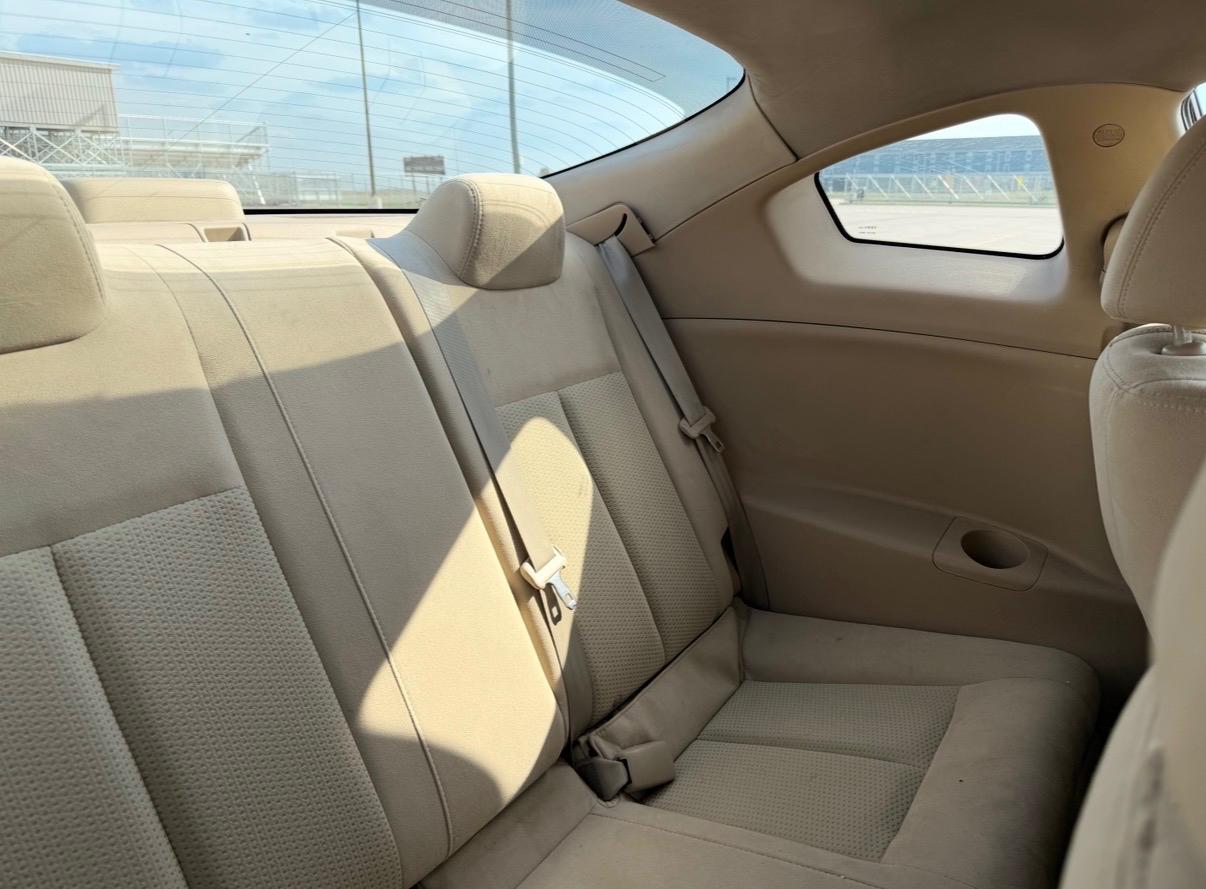 Nissan Altima 2dr Cpe I4 CVT 2.5 S 2011